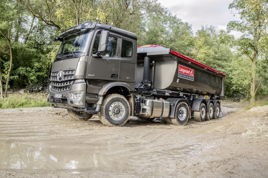  Mercedes-Benz Arocs 1846 LS HAD 2017 года  (фото 12 из 17)